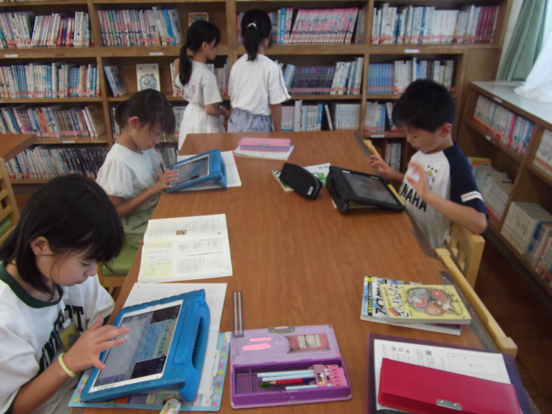 0714図書室調べ学習3